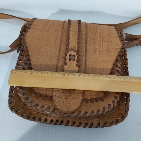 𝅺Vintage hand tooled leather bag hand crafted crossbody purse - Picture 13 of 13